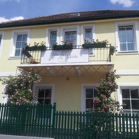 Hotel Pension Alte Muehle Klosterneuburg Buitenkant foto
