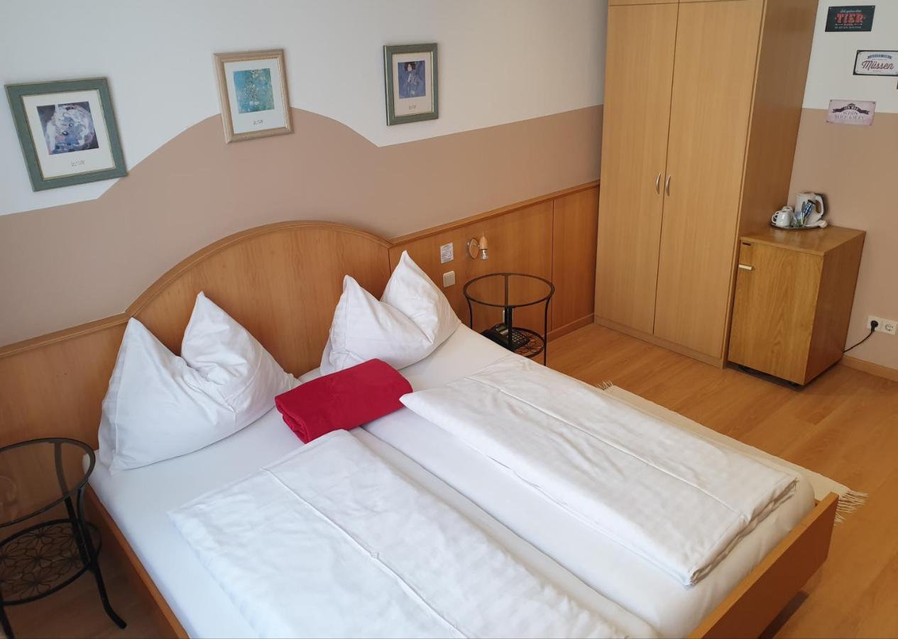 Hotel Pension Alte Muehle Klosterneuburg Buitenkant foto