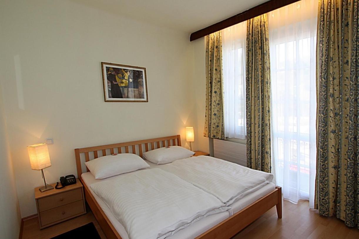 Hotel Pension Alte Muehle Klosterneuburg Buitenkant foto