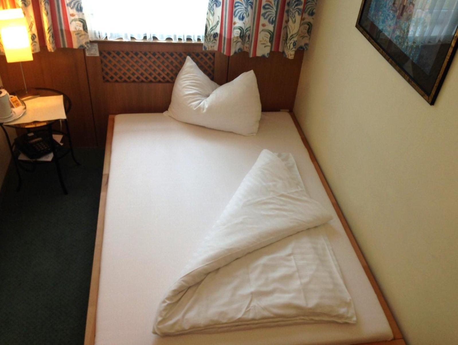 Hotel Pension Alte Muehle Klosterneuburg Kamer foto
